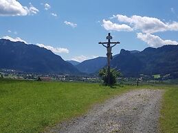 Haus Jorg Sosna Modern Retreat