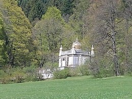 Haus Jorg Sosna Modern Retreat