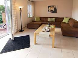 Lovely Apartment in Hage