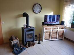 Lovely Apartment in Hage