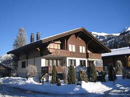 Charming Apartment in Lenk