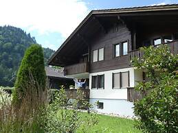 Charming Apartment in Lenk