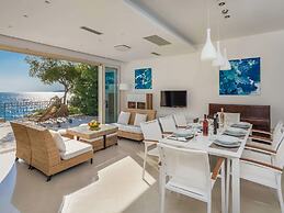 Nice Apartment in Gradac