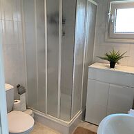 Nice Chalet With Dishwasher in a Holiday Park