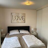 Nice Chalet With Dishwasher in a Holiday Park