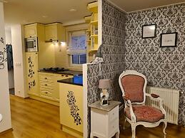 Nice Chalet With Dishwasher in a Holiday Park