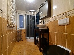 Nice Chalet With Dishwasher in a Holiday Park