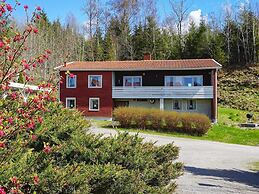 4 Person Holiday Home in Hallevadsholm