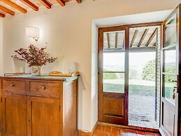 Belvilla by OYO Typical Country House With Pool