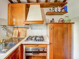 Belvilla by OYO Typical Country House With Pool