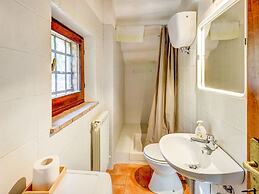 Belvilla by OYO Typical Country House With Pool