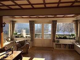 Holiday Home Waldhaus am Burbach