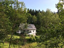 Holiday Home Waldhaus am Burbach