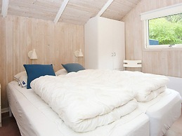 6 Person Holiday Home in Farvang