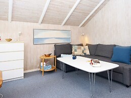 6 Person Holiday Home in Farvang