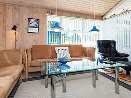6 Person Holiday Home in Pandrup