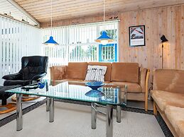 6 Person Holiday Home in Pandrup