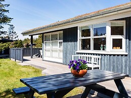 6 Person Holiday Home in Pandrup