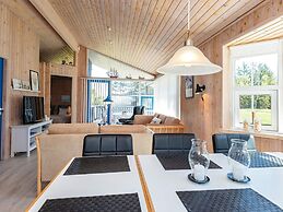 6 Person Holiday Home in Pandrup