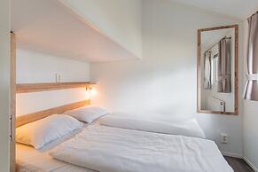 Chalet With Covered Terrace in the Leukermeer