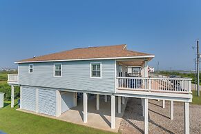 Walk to Shore: Surfside Beach Home w/ Bay Views