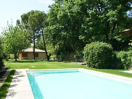 Detached Bungalow, Private Terrace and Communal Swimming Pool, Near La