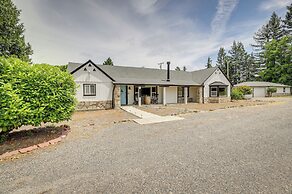 Sonoma County Vacation Rental w/ Vineyard Views!