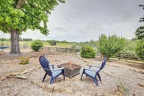 Sonoma County Vacation Rental w/ Vineyard Views!