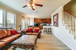 Pet-friendly Irving Townhome w/ Patio + Grill!