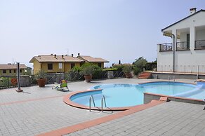 Apartment in Lazise With Lake View Balcony