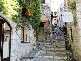 Excellent Apartment on the Cote D'azur