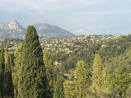 Excellent Apartment on the Cote D'azur