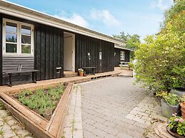 6 Person Holiday Home in Ebeltoft