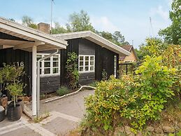 6 Person Holiday Home in Ebeltoft