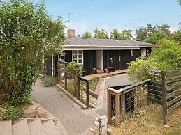 6 Person Holiday Home in Ebeltoft