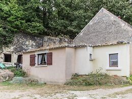 A Cave House With a Splendid, Historic Charm