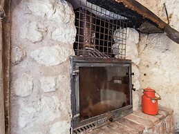 A Cave House With a Splendid, Historic Charm