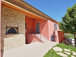 Belvilla by OYO Villa Cucco