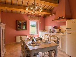 Belvilla by OYO Villa Cucco