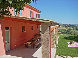 Belvilla by OYO Villa Cucco