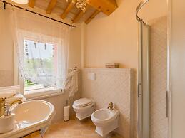 Belvilla by OYO Villa Cucco