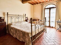 Beautiful Farmhouse in Tuscany