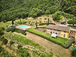 Beautiful Farmhouse in Tuscany