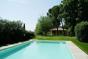 Bungalow in Garda Near Lake & Pool
