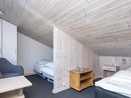 6 Person Holiday Home on a Holiday Park in Hemmet