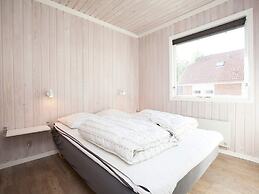 6 Person Holiday Home on a Holiday Park in Blavand