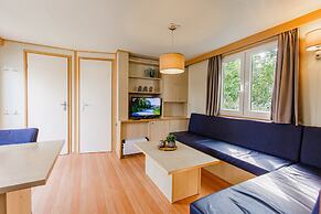 Chalet by Leukermeer With Terrace