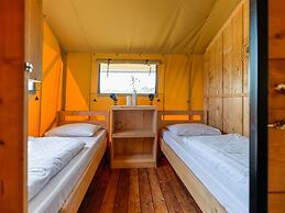 Glamping Tent With Kitchen on the Ijsselmeer