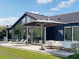 6 Person Holiday Home in Juelsminde-by Traum