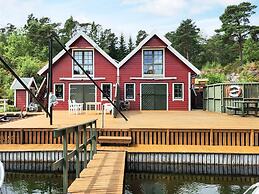 9 Person Holiday Home in Mosterhamn-by Traum